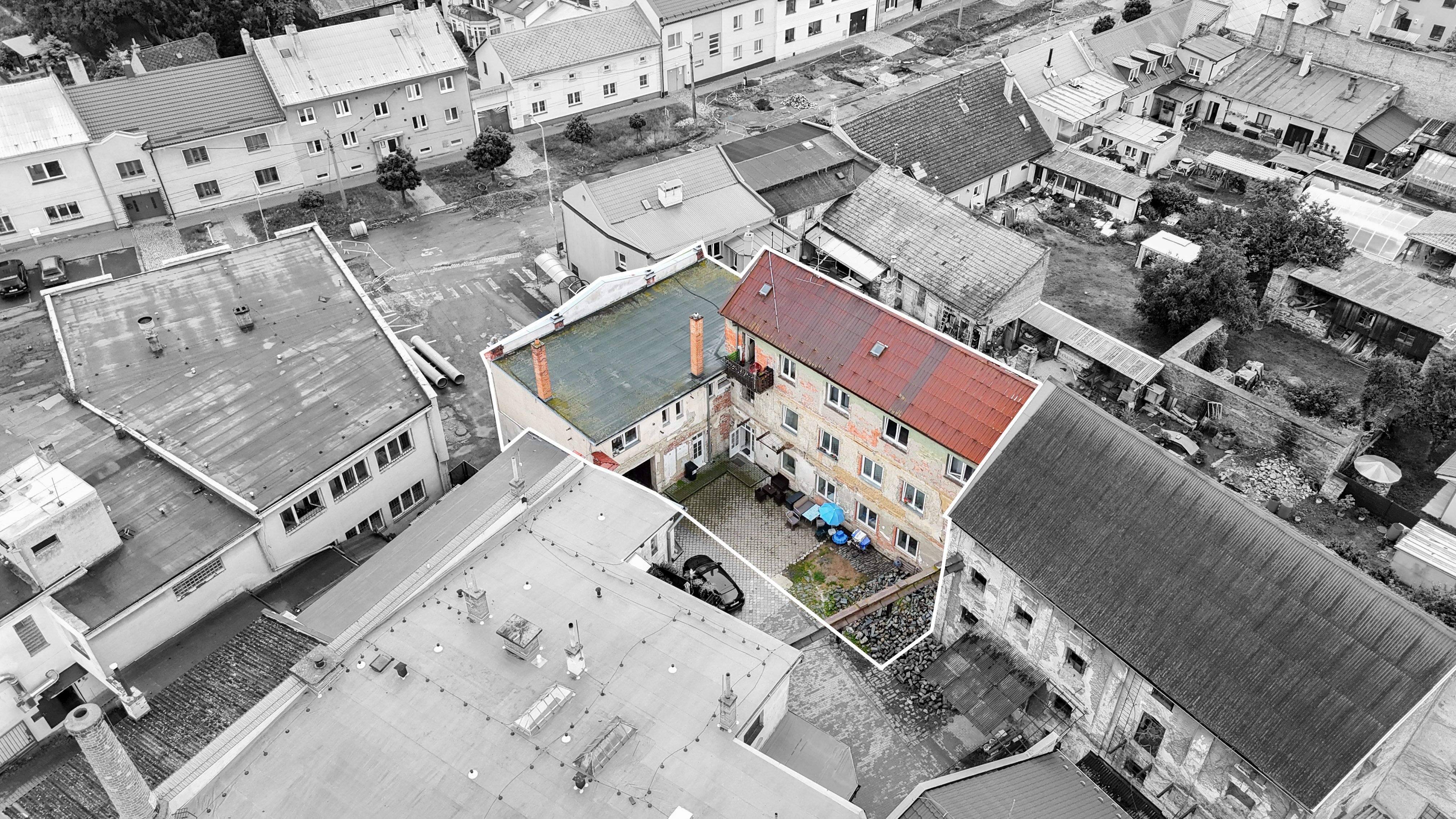 Prodej objektu s pěti byty a prodejnou ve Velké Bystřici - obrázek č.11