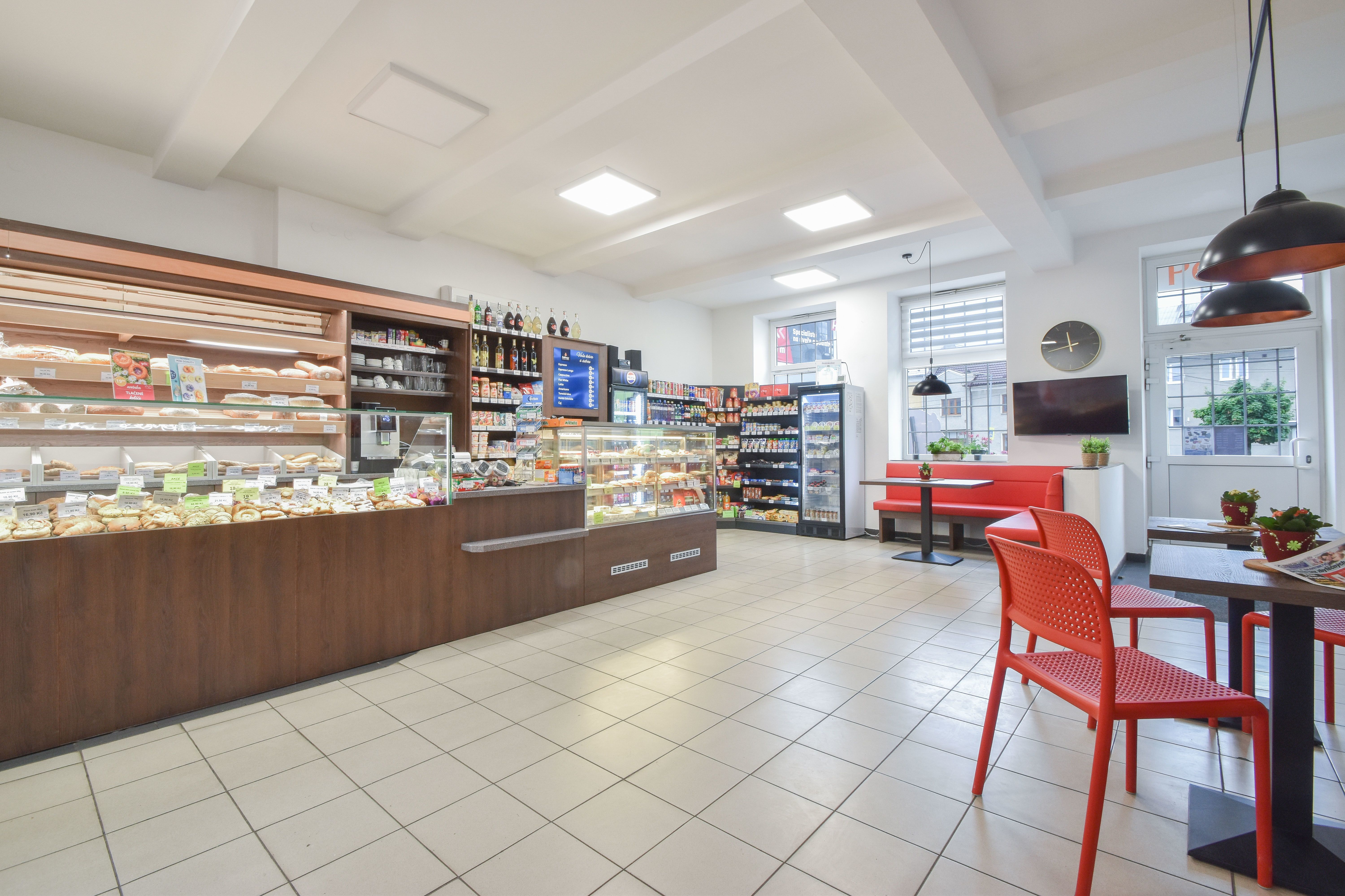 Prodej objektu s pěti byty a prodejnou ve Velké Bystřici - obrázek č.13